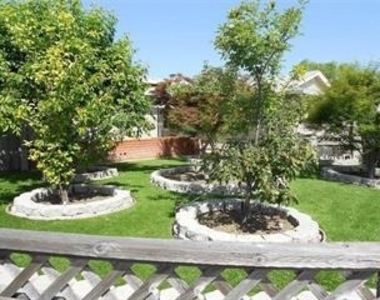 5855 Lalor Drive - Photo Thumbnail 2