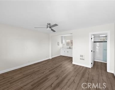 326 N Coast - Photo Thumbnail 3