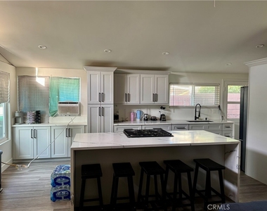 2128 W Larkspur - Photo Thumbnail 2