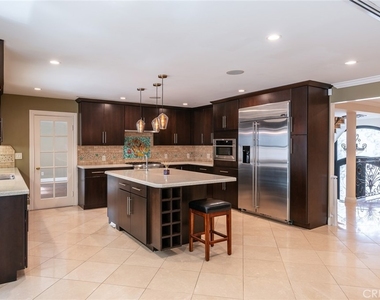 3435 Oakmont View Drive - Photo Thumbnail 15