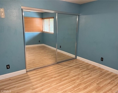 26055 Bancroft Street - Photo Thumbnail 17