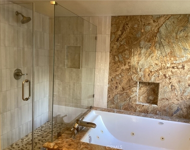 26055 Bancroft Street - Photo Thumbnail 12