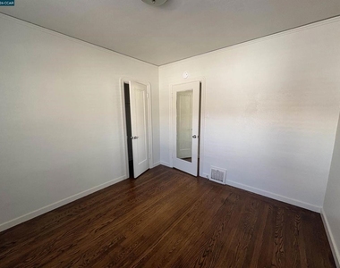 1602 Georgia Street - Photo Thumbnail 20