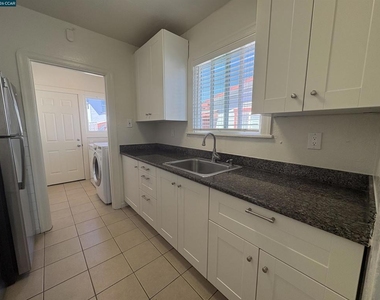 1602 Georgia Street - Photo Thumbnail 9