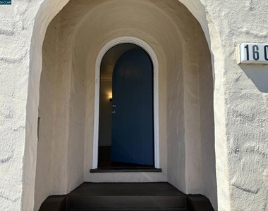 1602 Georgia Street - Photo Thumbnail 3