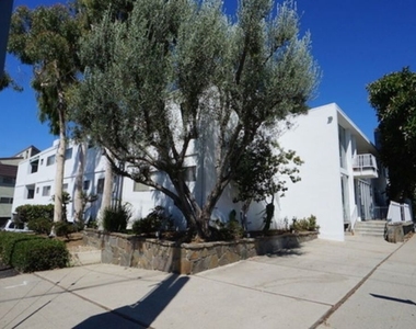 1295 Federal Avenue - Photo Thumbnail 3