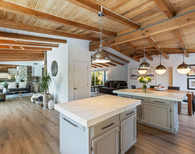 7442 Capps Avenue - Photo Thumbnail 21