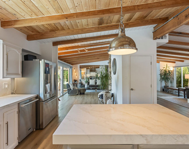 7442 Capps Avenue - Photo Thumbnail 22