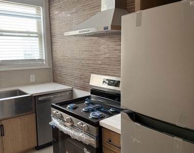 947 S Bedford Street - Photo Thumbnail 7