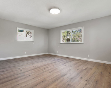 23937 Jensen Drive - Photo Thumbnail 16