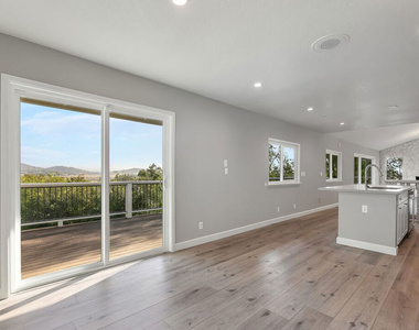 23937 Jensen Drive - Photo Thumbnail 9