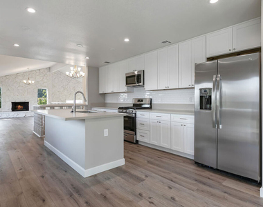 23937 Jensen Drive - Photo Thumbnail 8
