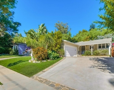 21447 Providencia Street - Photo Thumbnail 2