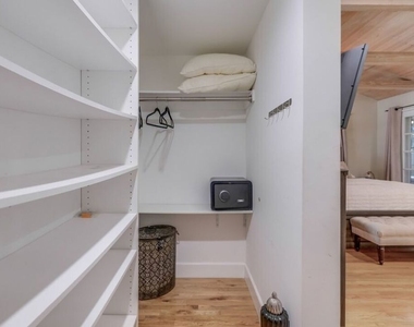 21447 Providencia Street - Photo Thumbnail 55