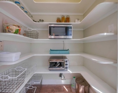 21447 Providencia Street - Photo Thumbnail 57