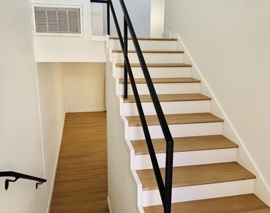 3500 W Manchester Boulevard - Photo Thumbnail 2