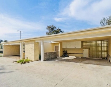 3500 W Manchester Boulevard - Photo Thumbnail 1
