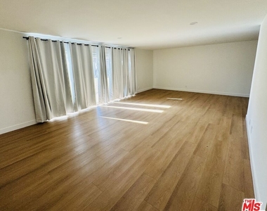 3500 W Manchester Boulevard - Photo Thumbnail 4