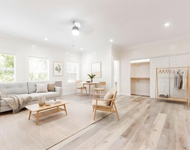 507 Loma - Photo Thumbnail 1