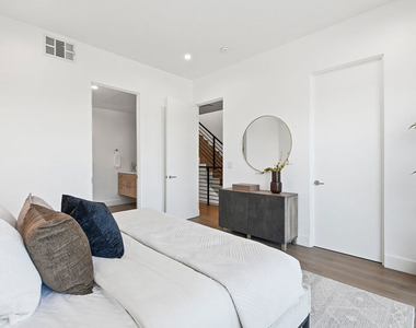 4095 Sawtelle Boulevard - Photo Thumbnail 36