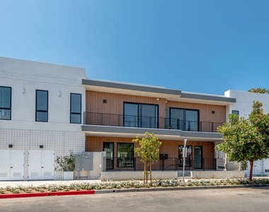 4095 Sawtelle Boulevard - Photo Thumbnail 34