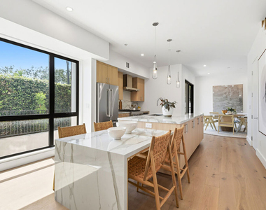 4095 Sawtelle Boulevard - Photo Thumbnail 5
