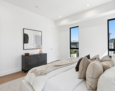 4095 Sawtelle Boulevard - Photo Thumbnail 16
