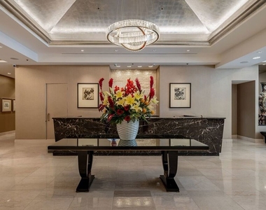 10724 Wilshire Boulevard - Photo Thumbnail 3
