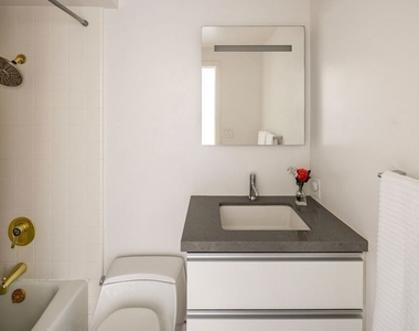 10724 Wilshire Boulevard - Photo Thumbnail 30