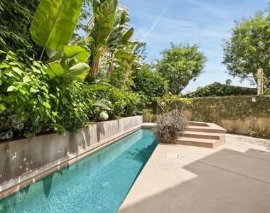1121 La Collina Drive - Photo Thumbnail 30