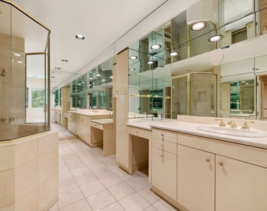 1121 La Collina Drive - Photo Thumbnail 15