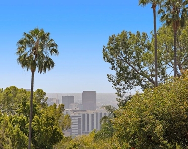 1121 La Collina Drive - Photo Thumbnail 20