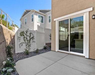 1523 Wingwood - Photo Thumbnail 12