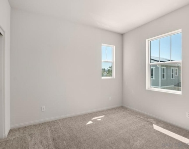 1523 Wingwood - Photo Thumbnail 23