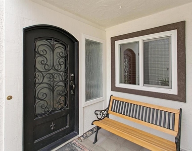 6783 Heath Ct - Photo Thumbnail 9