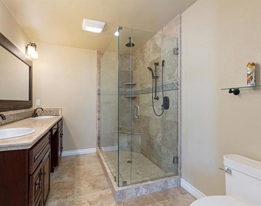 6783 Heath Ct - Photo Thumbnail 23