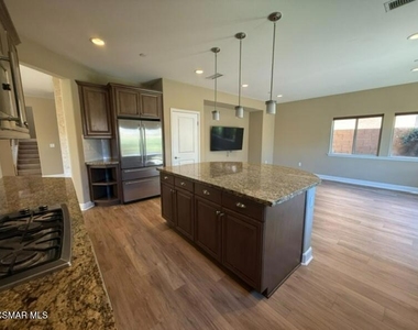 7036 Baneberry Avenue - Photo Thumbnail 1