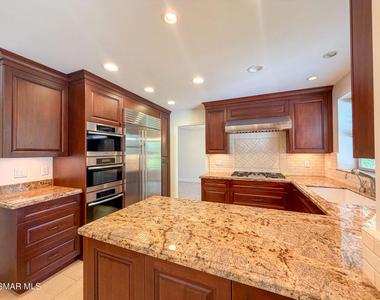 2344 Highgate Road - Photo Thumbnail 13