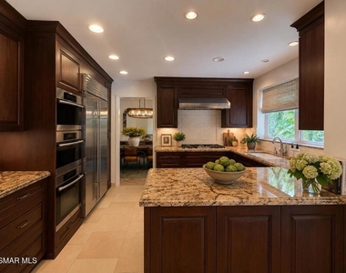 2344 Highgate Road - Photo Thumbnail 11