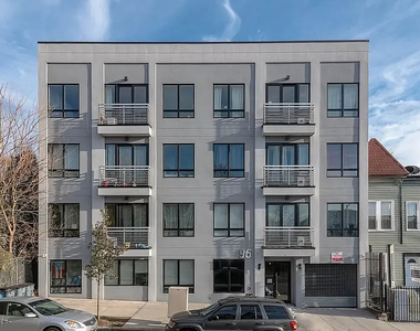 105 Vanderveer Street - Photo Thumbnail 6