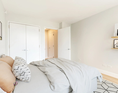 235 West 48th Street - Photo Thumbnail 6