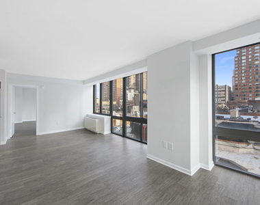 408 East 92nd Street - Photo Thumbnail 3