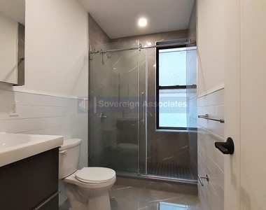 186 Claremont Avenue - Photo Thumbnail 4