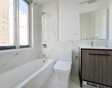 1735 York Avenue - Photo Thumbnail 8