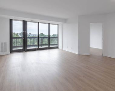 1501 Crystal Dr. - Photo Thumbnail 8