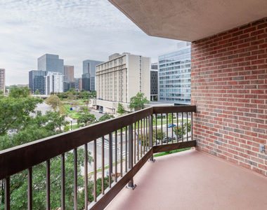 1501 Crystal Dr. - Photo Thumbnail 10