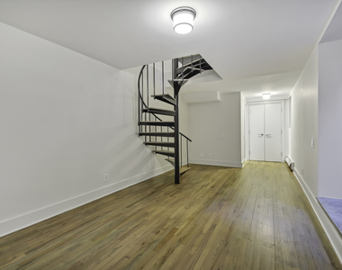 East 25th Street - Photo Thumbnail 6