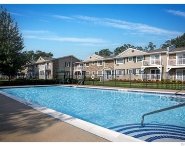 5 Williams Boulevard - Photo Thumbnail 1