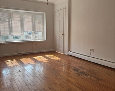 1417 118th Street - Photo Thumbnail 2