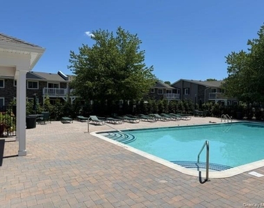 5 Williams Boulevard - Photo Thumbnail 1